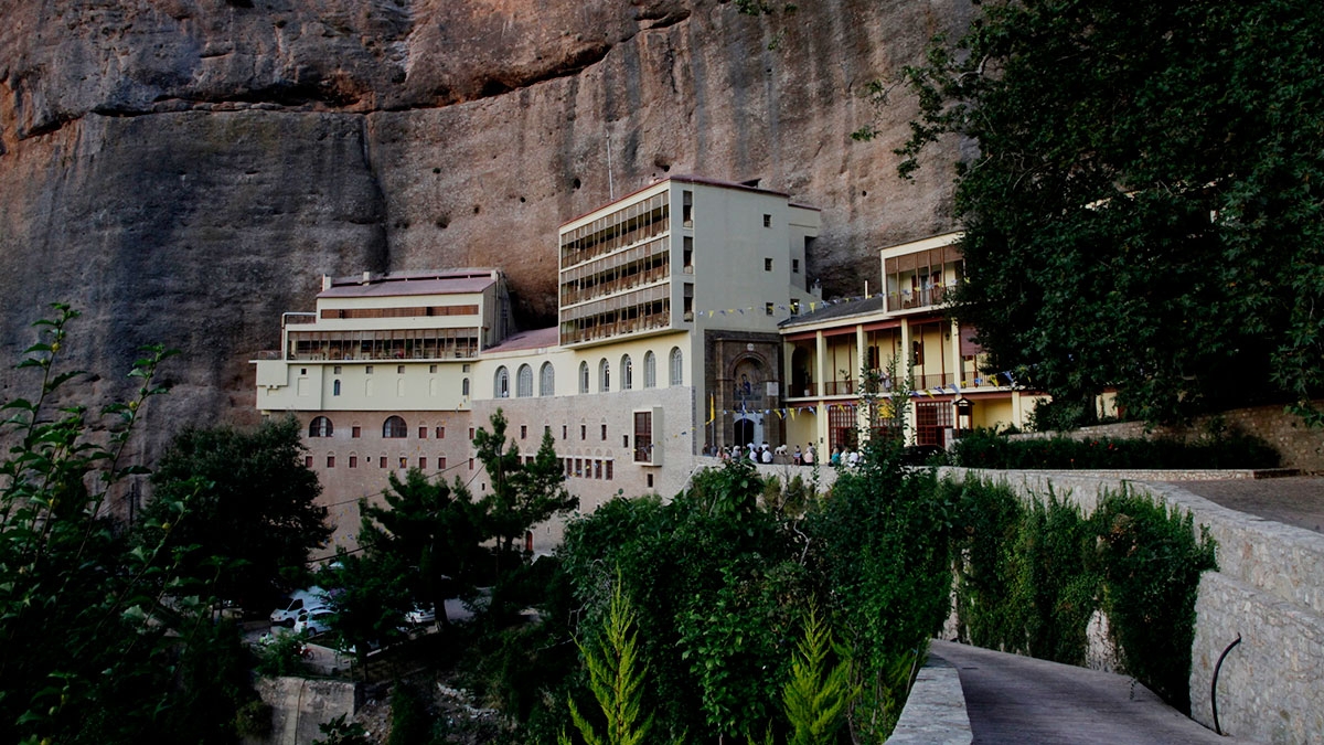 &Iota;&epsilon;&rho;ά &Mu;&omicron;&nu;ή &Mu;&epsilon;&gamma;ά&lambda;&omicron;&upsilon; &Sigma;&pi;&eta;&lambda;&alpha;ί&omicron;&upsilon;